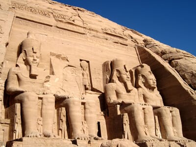 Abou Simbel, Égypte - Flight deals from ABS airport