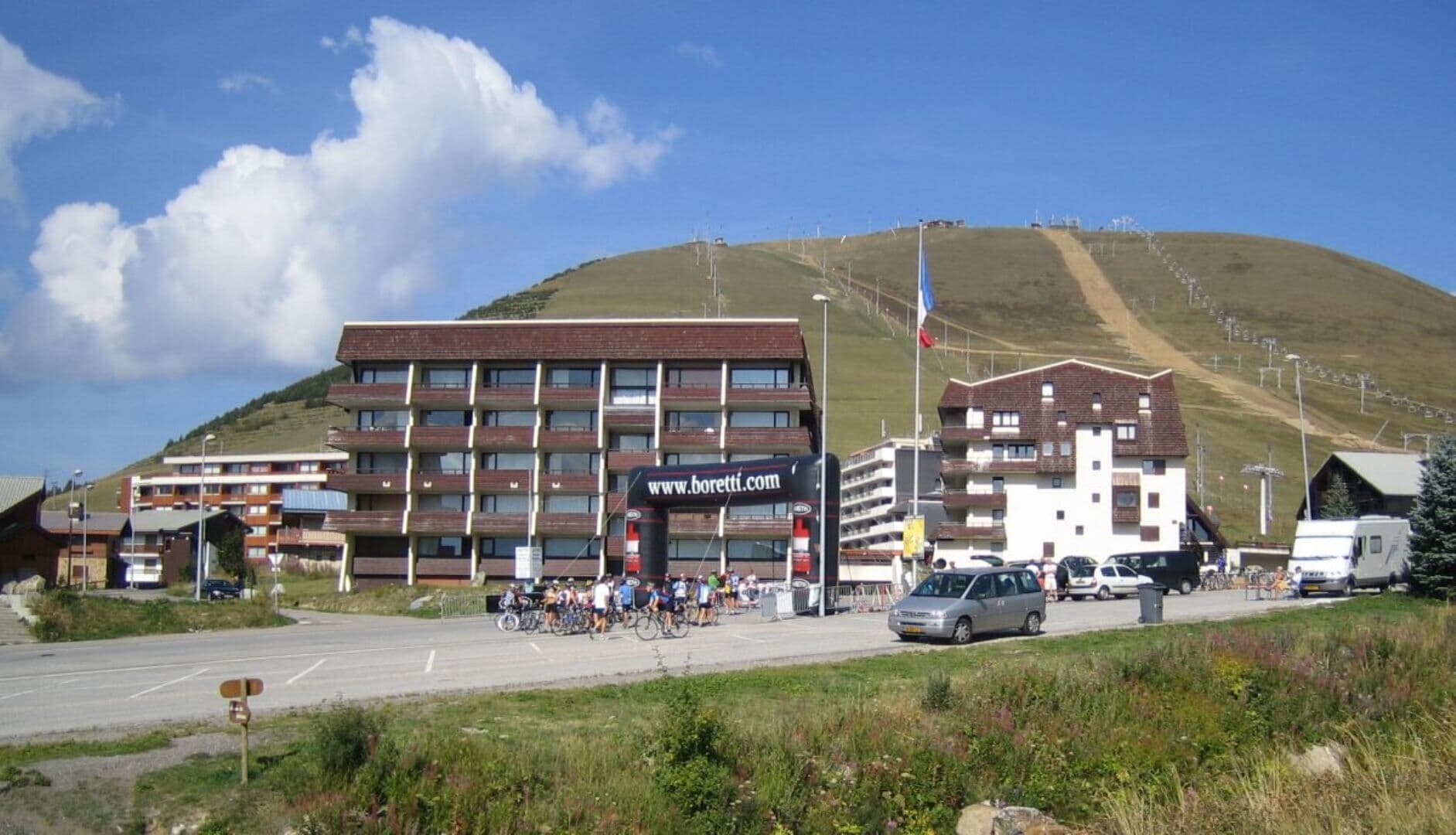 Alpe d'Huez Photo high res