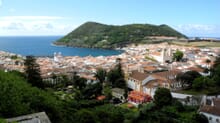 Generate a random place in Angra do Heroísmo