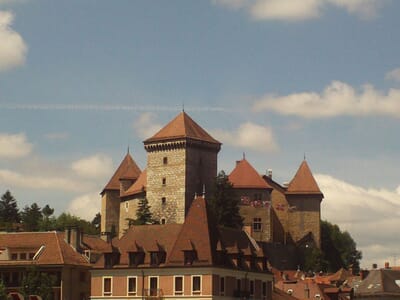 Annecy, Francia - Flight deals from NCY airport