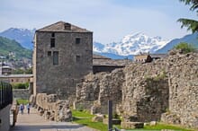 Generate a random place in Aosta