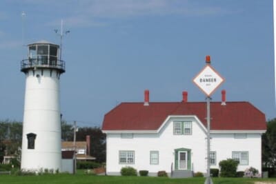 Chatham, الولايات المتحدة - Flight deals from CYM airport