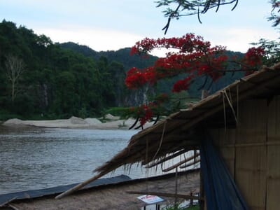 Chiang Rai, Thaïlande - Flight deals from CEI airport