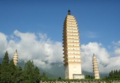 Ciudad de Dali, China - Flight deals from DLU airport