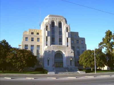 Hutchinson, الولايات المتحدة - Flight deals from HUT airport