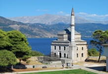 Generate a random place in Ioannina