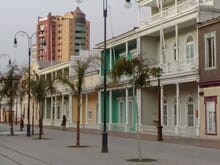 Generate a random place in Iquique