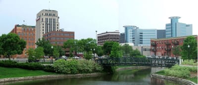 Kalamazoo, الولايات المتحدة - Flight deals from AZO airport