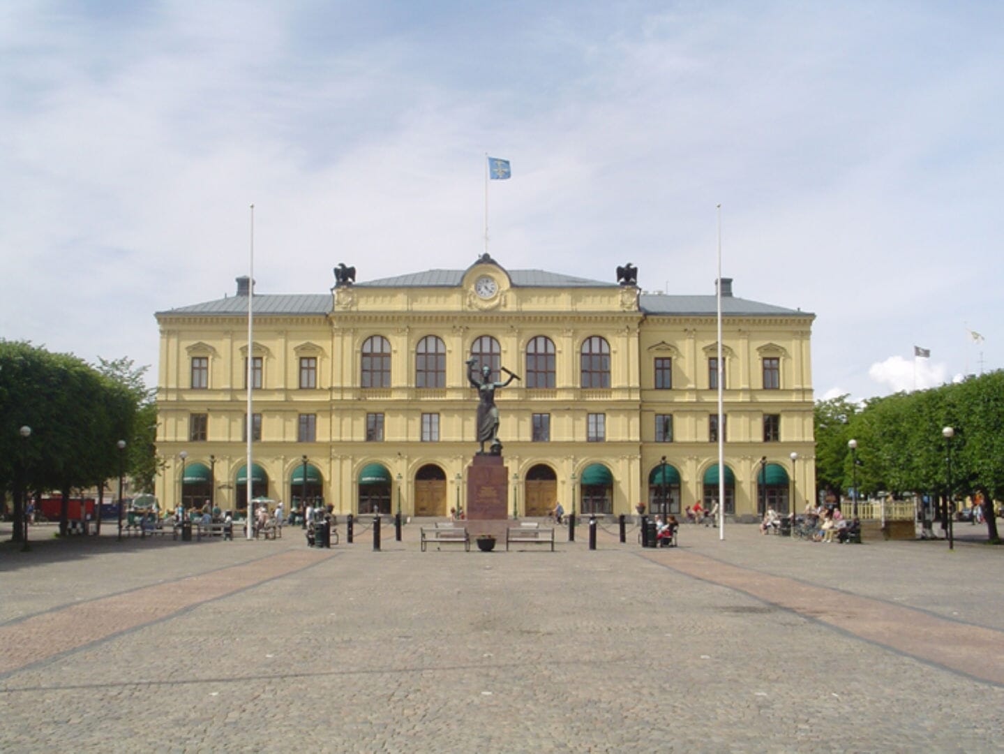 Karlstad Travel Guide, Photos & Videos, Things to do & see Earth Roulette