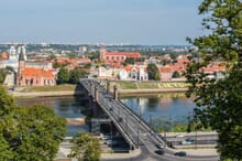 Generate a random place in Kaunas