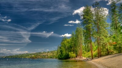 Kelowna, Canada - Flight deals from YLW airport