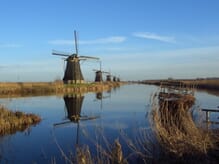 Generate a random place in Kinderdijk