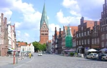 Generate a random place in Lüneburg