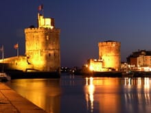 Generate a random place in La Rochelle