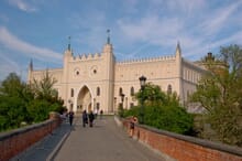 Generate a random place in Lublin