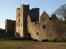 Generate a random place in Ludlow