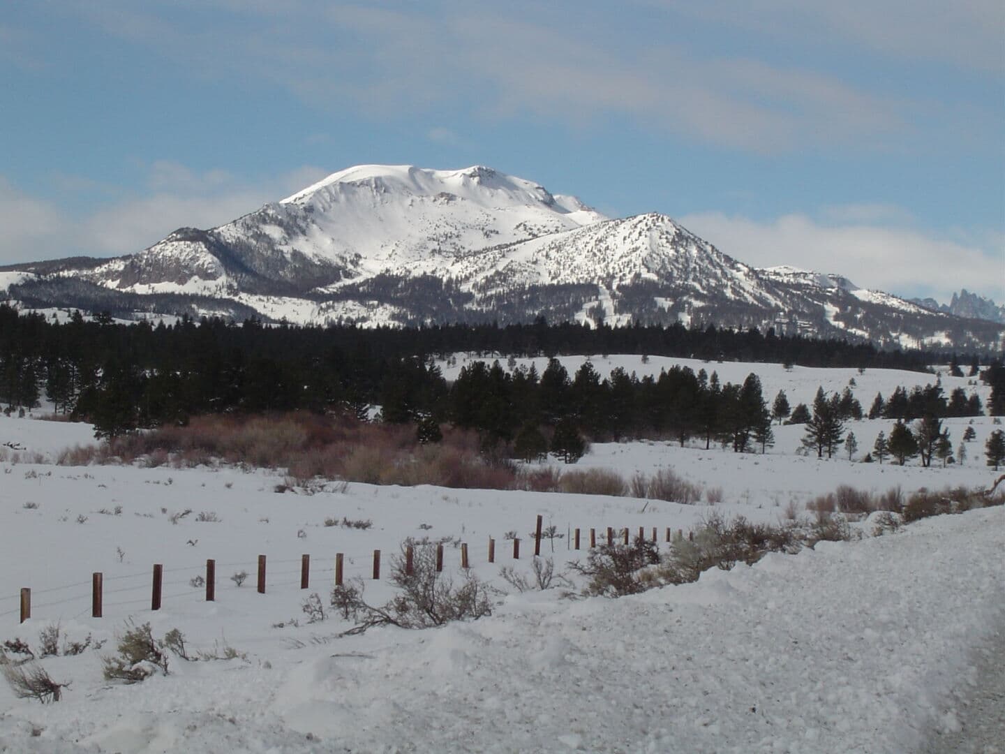 Mammoth Lakes Photo high res