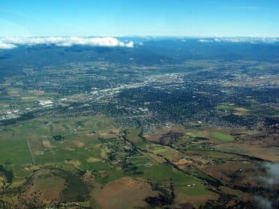 Medford, الولايات المتحدة - Flight deals from MFR airport