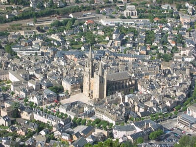 Mende, Francia - Flight deals from MEN airport