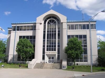Muncie, الولايات المتحدة - Flight deals from MIE airport