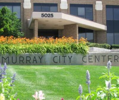 Murray, الولايات المتحدة - Flight deals from CEY airport
