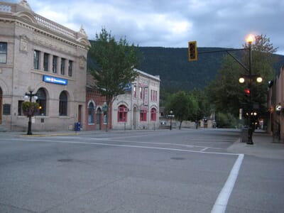 Fort Nelson, Canada - Flight deals from YYE airport