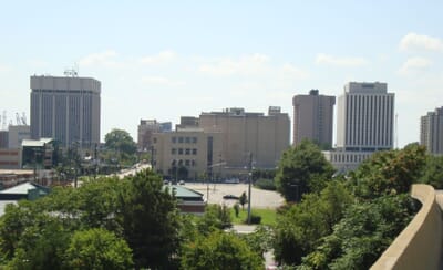 Newport News, الولايات المتحدة - Flight deals from PHF airport