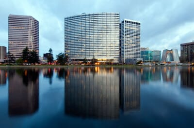Oakland, الولايات المتحدة - Flight deals from OBT airport