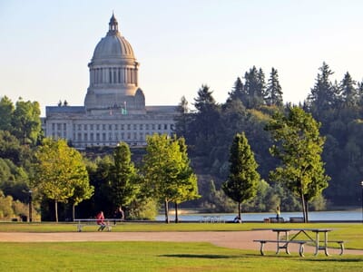 Olympia, الولايات المتحدة - Flight deals from OLM airport