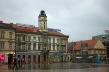 Generate a random place in Osijek
