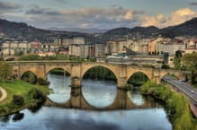 Generate a random place in Ourense