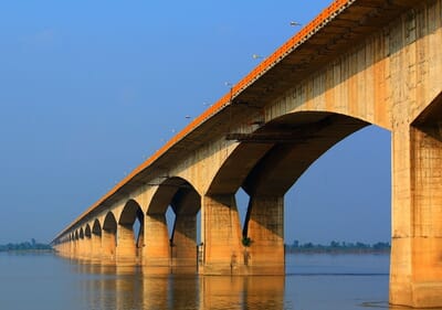 Bhawanipatna, India - Flight deals from UKE airport