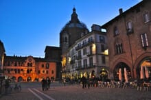 Generate a random place in Pavia