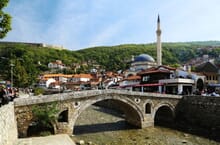 Generate a random place in Prizren