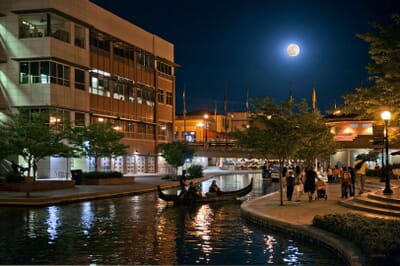 Pueblo, الولايات المتحدة - Flight deals from PUB airport