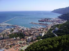 Generate a random place in Salerno