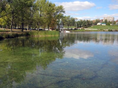 Sherbrooke, Canada - Flight deals from YSC airport