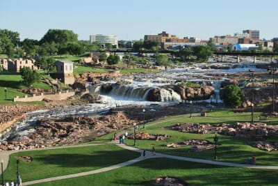 Sioux Falls, الولايات المتحدة - Flight deals from FSD airport
