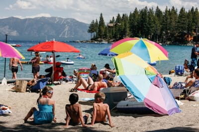 South Lake Tahoe, الولايات المتحدة - Flight deals from TVL airport