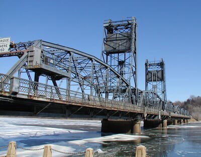 Stillwater, الولايات المتحدة - Flight deals from SWO airport