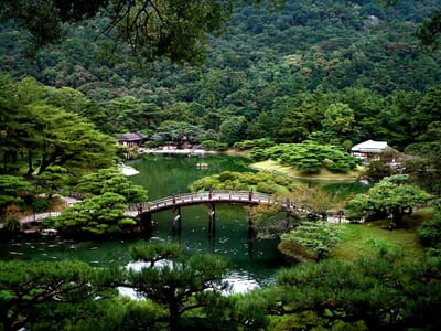 Takamatsu, Japon - Flight deals from TAK airport