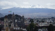 Generate a random place in Toluca