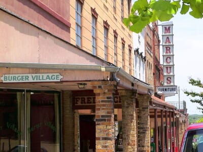 Vicksburg, الولايات المتحدة - Flight deals from VKS airport