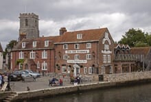 Generate a random place in Wareham