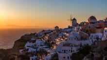 Generate a random place in Grèce